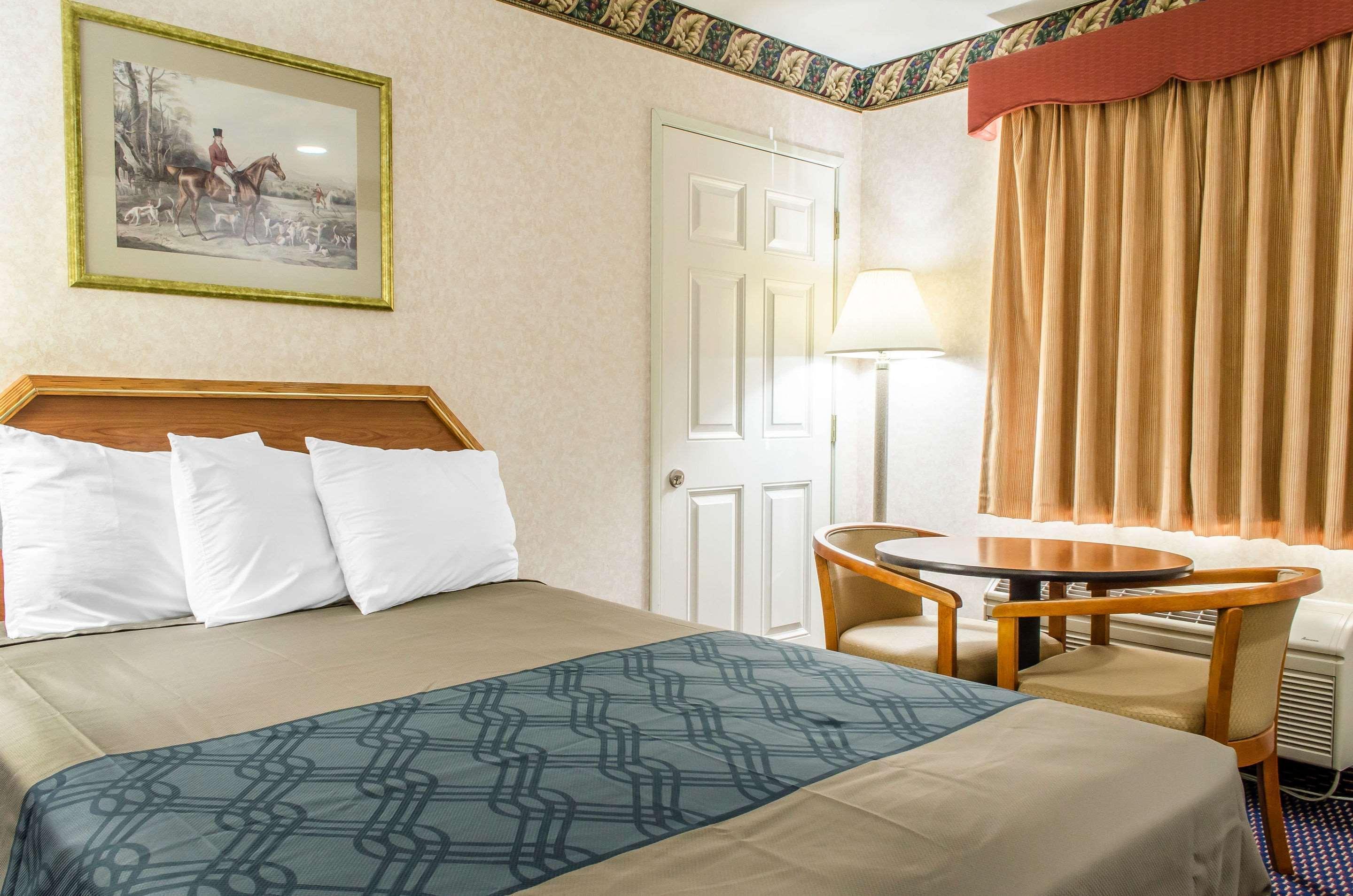 Americas Best Value Inn Gettysburg Exterior photo